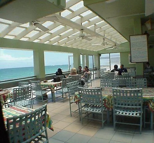 The Tryst Beachfront Hotel Σαν Χουάν 3*,